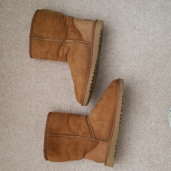Ugg short boots in camel, size 5 - Picture 7 of 7